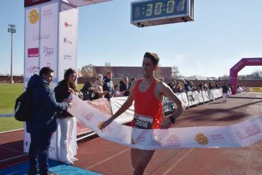 Massat y Arenas cierran la temporada del Circuito de Carreras imponiéndose en el 10k de Daimiel